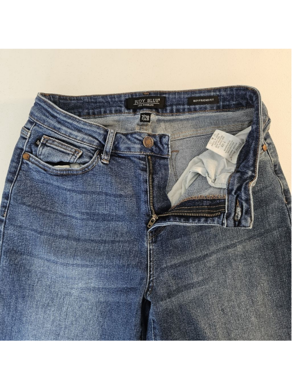 Judy Blue High Waisted Boyfriend Fit Blue Jeans Size 28 - Picture 6 of 13